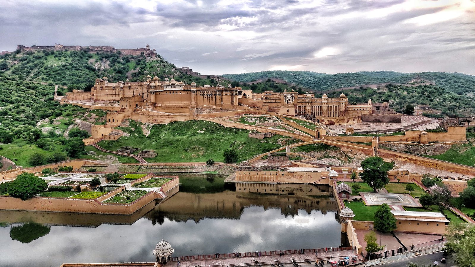 amer-fort-jaipur